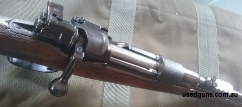 235582