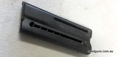 370305