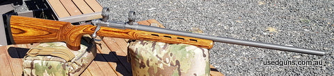 274805