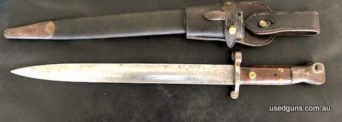 216877