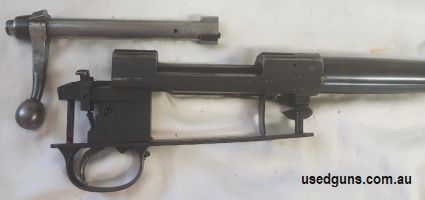 218437