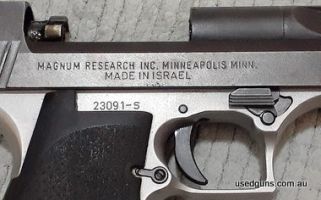 370560
