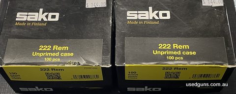 371005