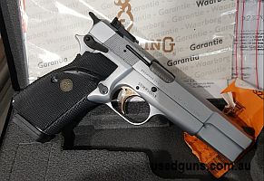 257052