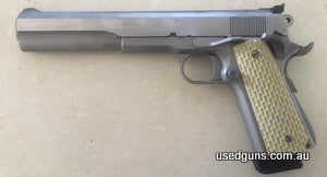 226061